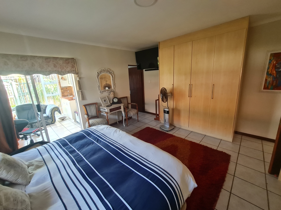 3 Bedroom Property for Sale in Jeffreys Bay Central Eastern Cape
